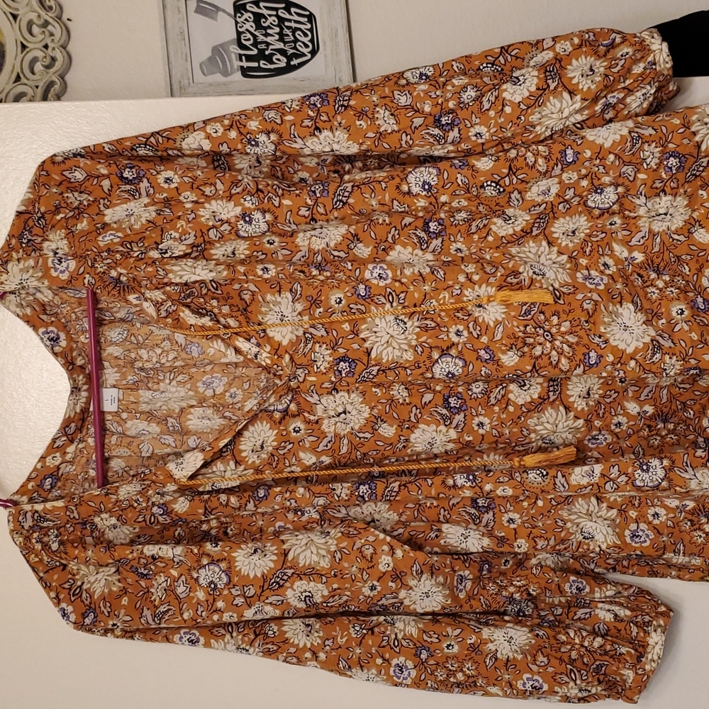 Floral top